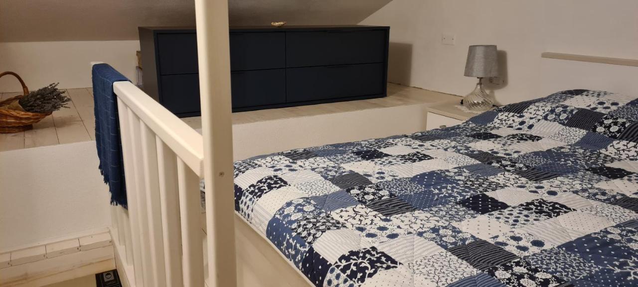 Studio Apartman Loreta เซรส ภายนอก รูปภาพ